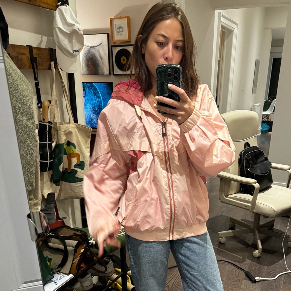 Noize pink nylon windbreaker (medium)